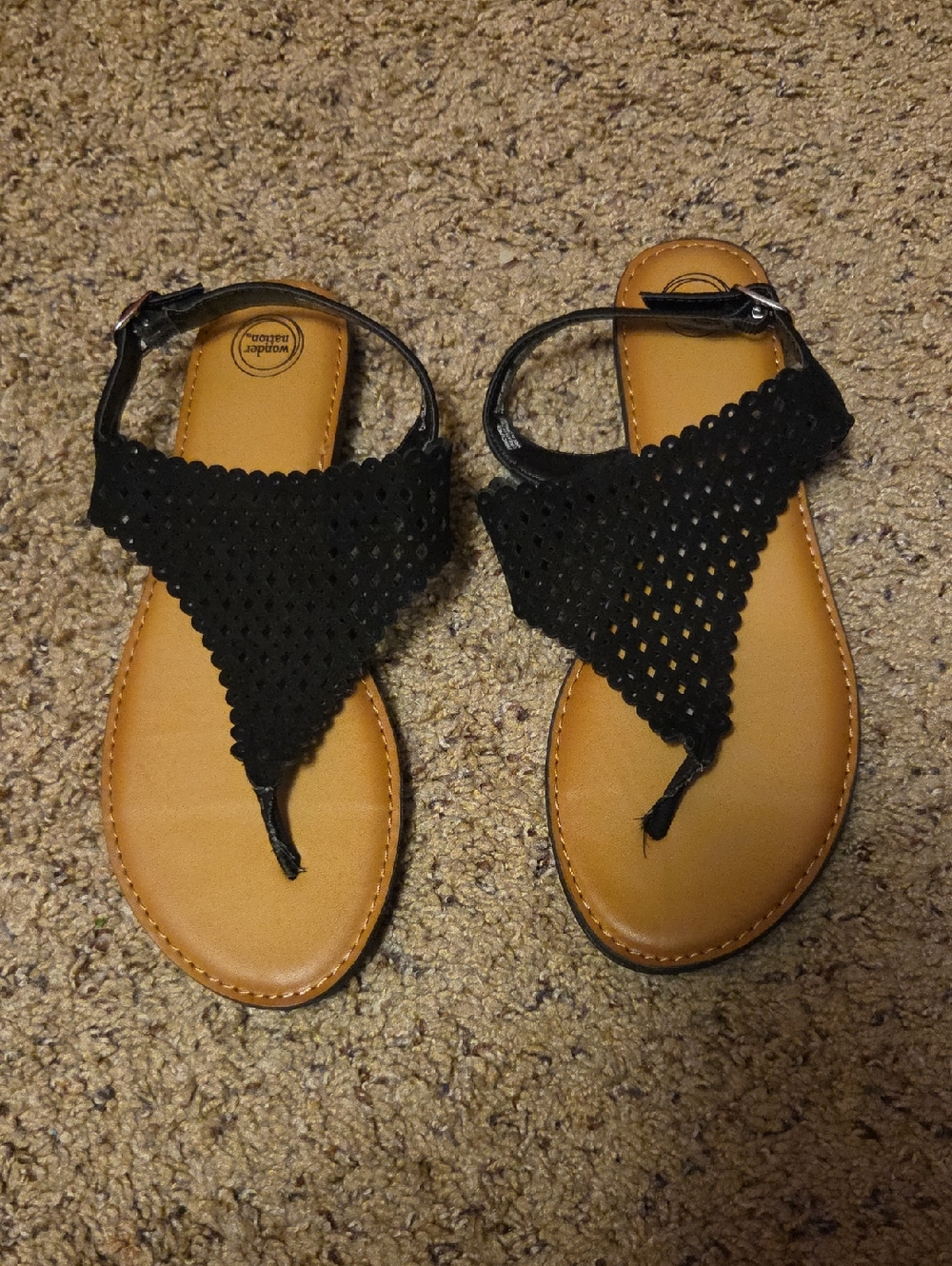 wonder nation Black Thong Sandals
